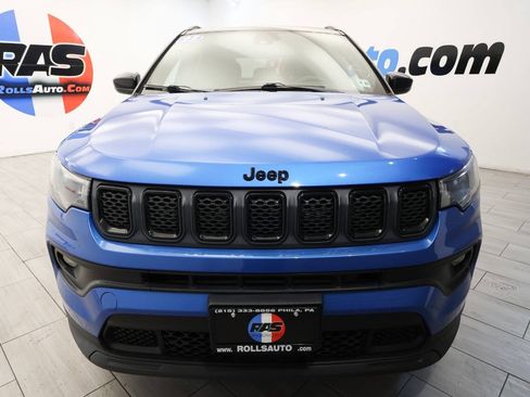Used 2023 Jeep Compass Latitude w/ Convenience Group AWD/4WD image 8
