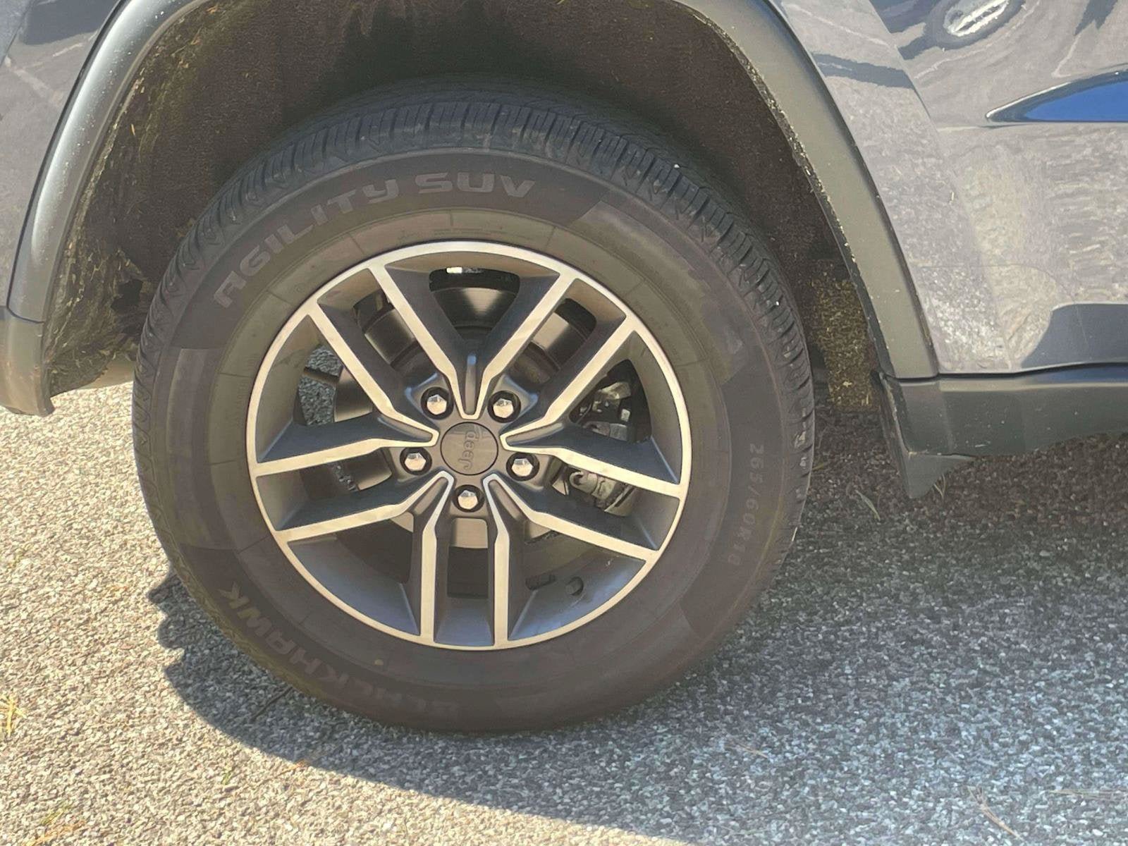 Used 2021 Jeep Grand Cherokee Limited AWD/4WD image 9