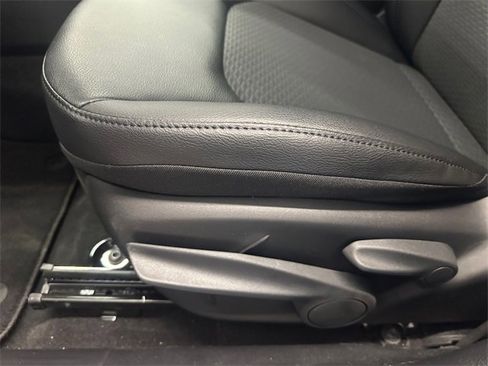 New 2026 Jeep Compass Latitude image 16