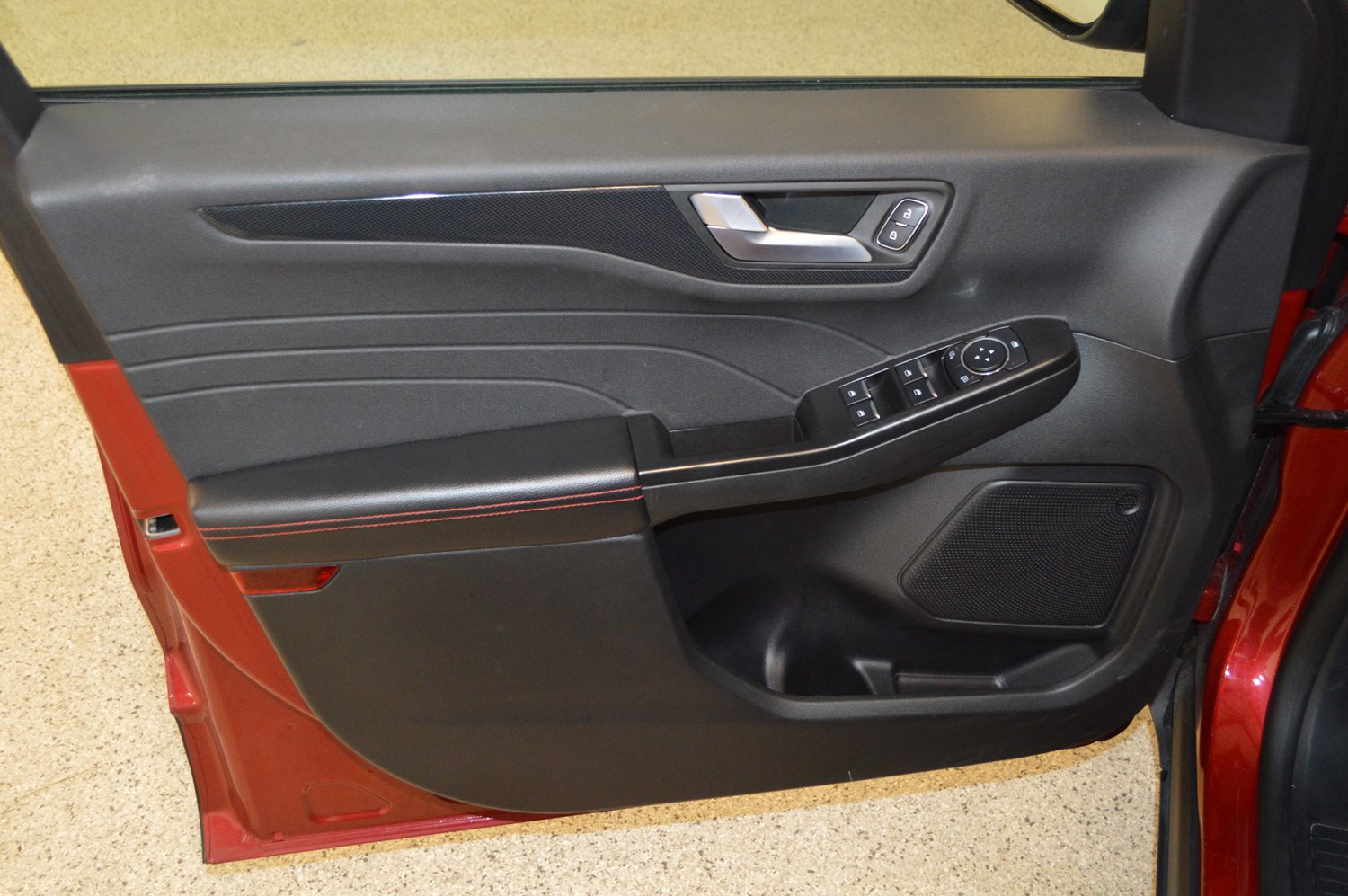 Used 2026 Ford Escape ST-Line FWD image 14