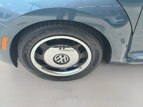 Used 2018 Volkswagen Beetle 2.0T Coast FWD image 33