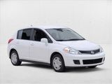 Used 2011 Nissan Versa 1.8 S image 3