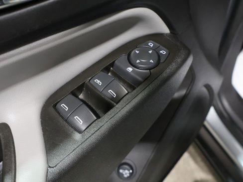 Used 2024 Chevrolet Equinox LT w/ Driver Convenience Package image 14