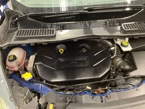 Used 2017 Ford Escape SE w/ Equipment Group 201A AWD/4WD image 18