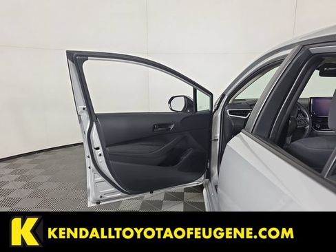 Certified 2025 Toyota Corolla LE FWD image 20