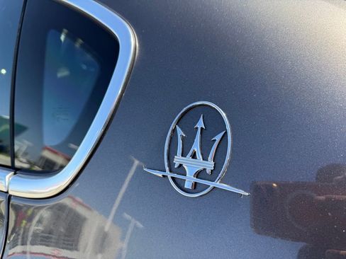 Used 2018 Maserati Quattroporte S Q4 AWD/4WD image 13