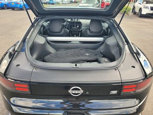 Certified 2024 Nissan Z Performance w/ Floor Mat Package RWD image 11