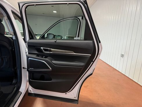 Used 2022 Kia Telluride SX w/ SX Prestige Package AWD/4WD image 30