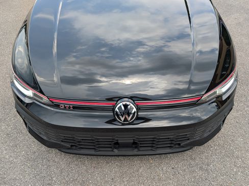 Used 2026 Volkswagen GTI SE FWD image 12