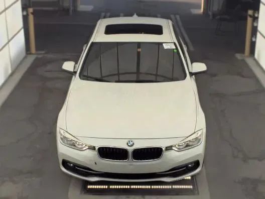Used 2017 BMW 330i Sedan RWD image 2