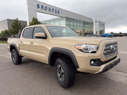 Used 2017 Toyota Tacoma TRD Off-Road w/ Tow Package (A/T)