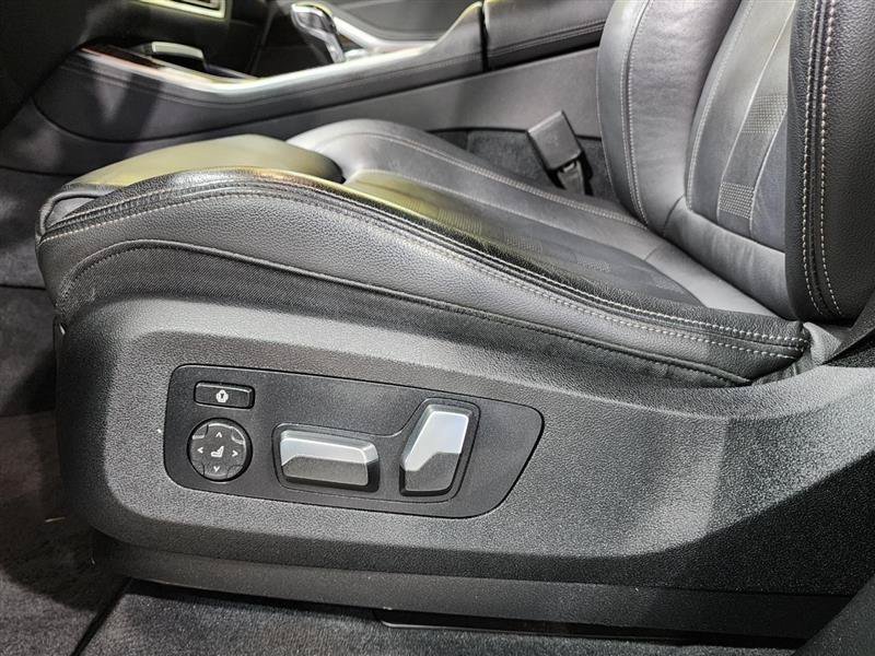 Used 2019 BMW X5 xDrive40i w/ Convenience Package AWD/4WD image 23