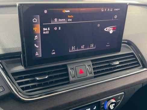 Used 2023 Audi Q5 e Premium Plus image 22