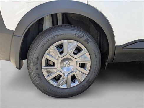New 2026 Nissan Kicks S FWD image 9