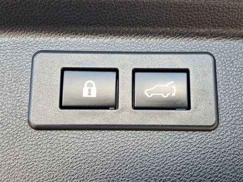 Used 2023 Subaru Forester Touring w/ Popular Package #2 AWD/4WD image 35