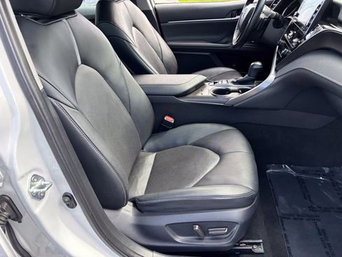 Used 2023 Toyota Camry XSE image 32