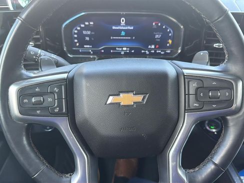 Used 2023 Chevrolet Silverado 1500 LT AWD/4WD image 7