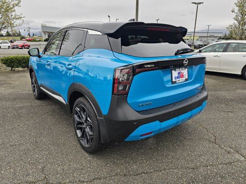 Used 2025 Nissan Kicks SR w/ SR Premium Package image 5