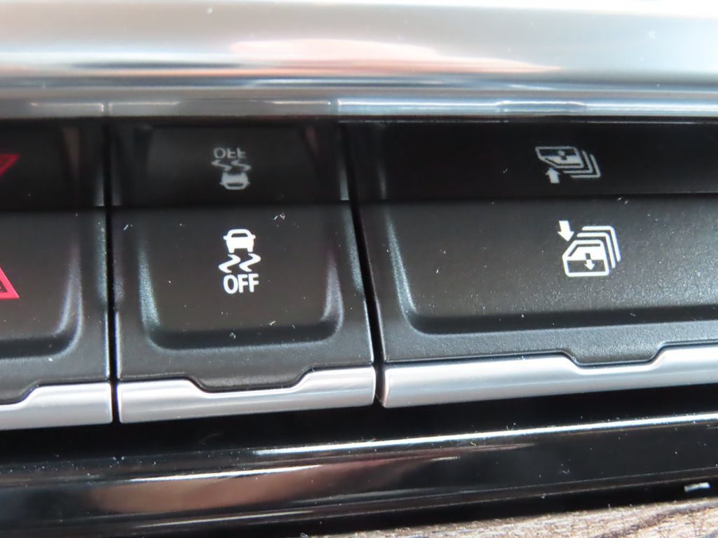 Used 2025 Chevrolet Silverado 1500 RST AWD/4WD image 11