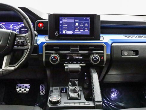 Used 2024 Toyota Tacoma TRD Sport image 14