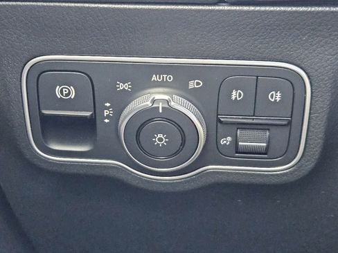 Certified 2024 Mercedes-Benz GLA 250 4MATIC image 22