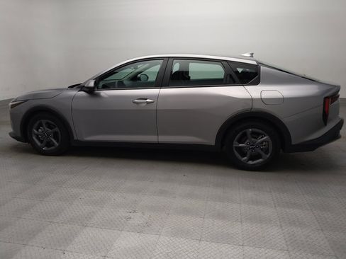 Used 2025 Kia K4 FWD image 3