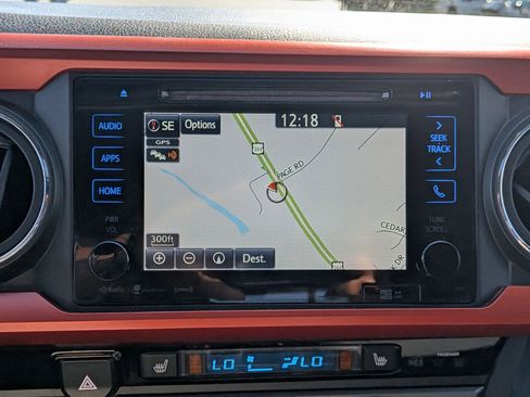 Used 2017 Toyota Tacoma 4x4 Double Cab image 18