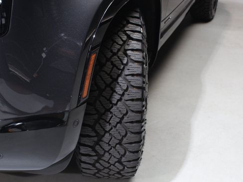 Used 2023 Land Rover Defender 110 X AWD/4WD image 26