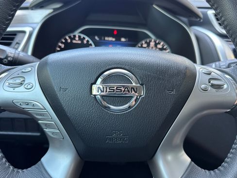 Used 2017 Nissan Murano SV w/ Premium Plus Package FWD image 17