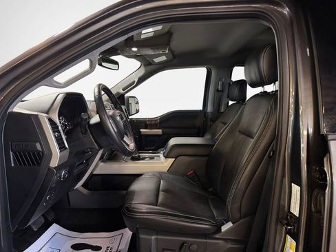 Used 2019 Ford F150 Lariat AWD/4WD image 12