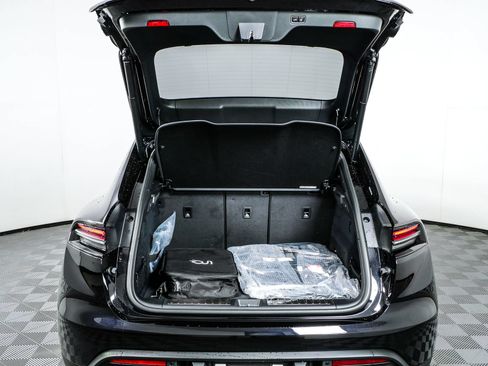 New 2026 Porsche Macan GTS Electric AWD/4WD image 33