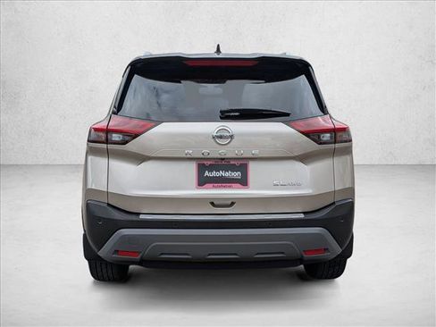 Used 2021 Nissan Rogue SL image 4