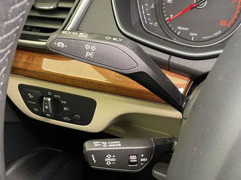 Certified 2023 Audi Q5 2.0T Premium w/ Convenience Package image 40