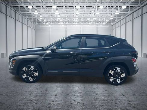 Used 2025 Hyundai Kona SEL FWD image 4
