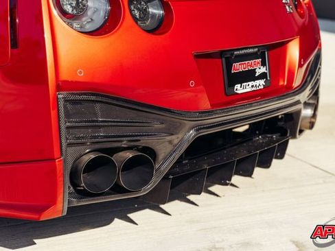 Used 2009 Nissan GT-R Premium AWD/4WD image 36