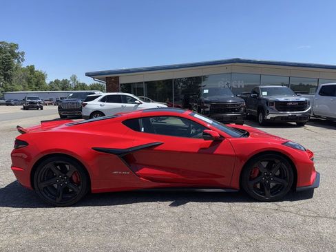Used 2023 Chevrolet Corvette Z06 w/ Engine Appearance Package RWD image 6