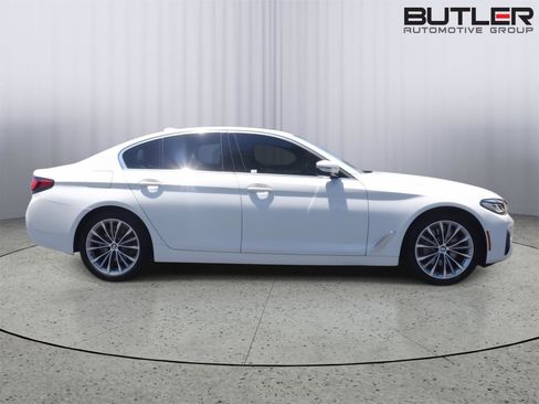 Used 2021 BMW 530i w/ Premium Package RWD image 8