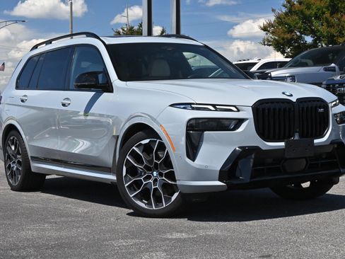 Used 2024 BMW X7 M60i w/ Executive Package AWD/4WD image 38