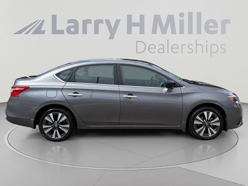 Used 2019 Nissan Sentra SV w/ Special Edition Package FWD image 6