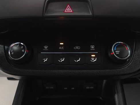 Used 2015 Kia Sportage LX FWD image 19