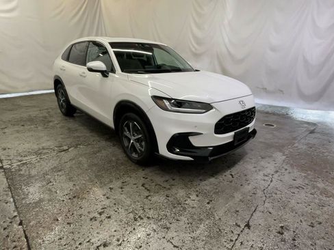 Certified 2025 Honda HR-V EX-L image 2