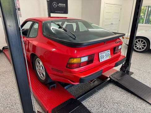 Used 1986 Porsche 944 Turbo image 6