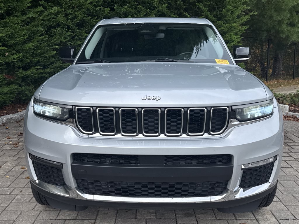 Used 2021 Jeep Grand Cherokee L Limited RWD image 2