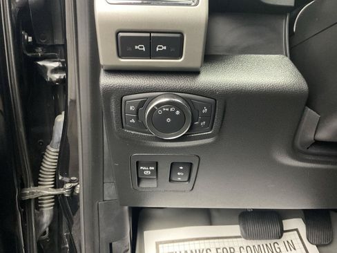 Used 2020 Ford F150 Lariat w/ Equipment Group 502A Luxury AWD/4WD image 13