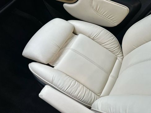 Used 2020 Mercedes-Benz Sprinter 3500 w/ Windows All Around Package image 84