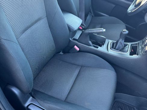 Used 2013 MAZDA MAZDA3 i Touring image 24