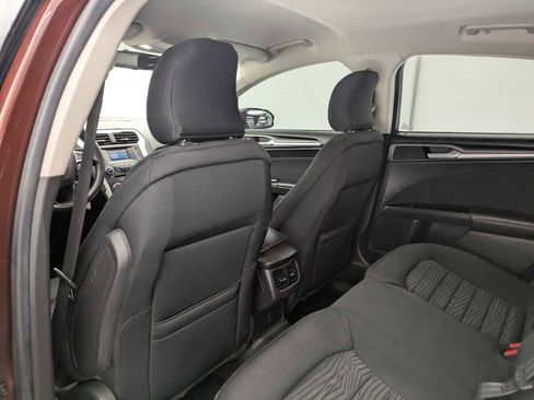 Used 2016 Ford Fusion SE image 19