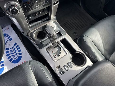Used 2022 Toyota 4Runner Limited image 22