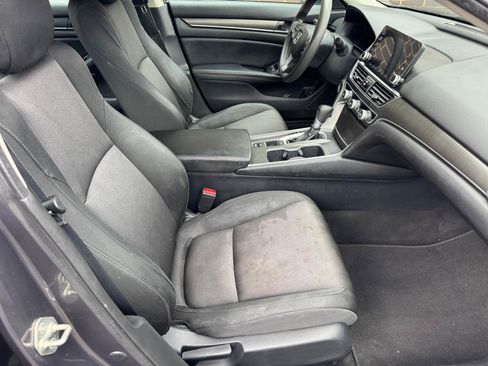 Used 2019 Honda Accord LX image 13