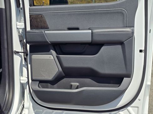 Used 2024 Ford F250 Lariat w/ Lariat Ultimate Package image 48